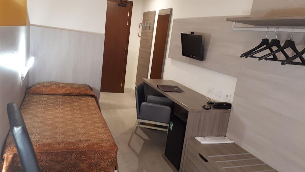 Hotel Alfa Fiera 4*